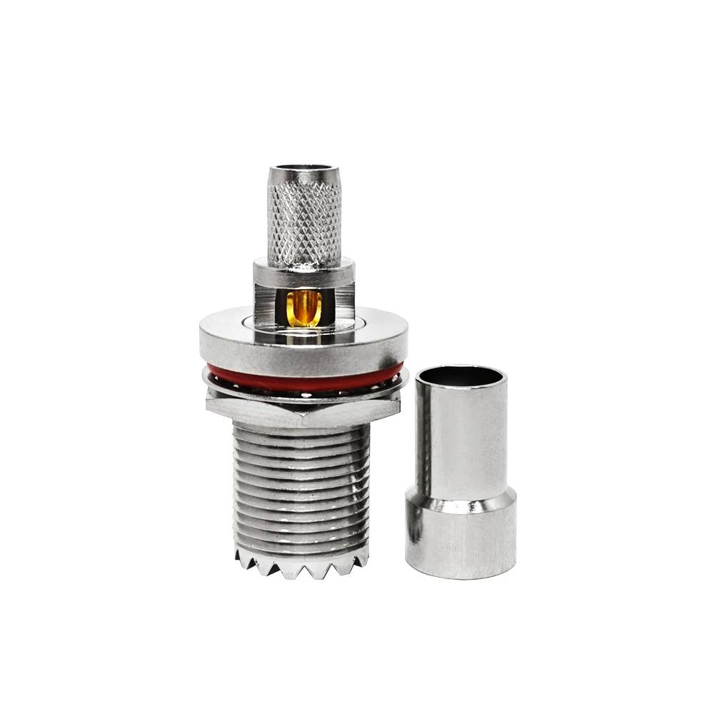 预组装 UHF 隔板面板安装母头至 LMR300 电缆